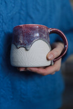 Load image into Gallery viewer, Melting Maroon Etched Mug